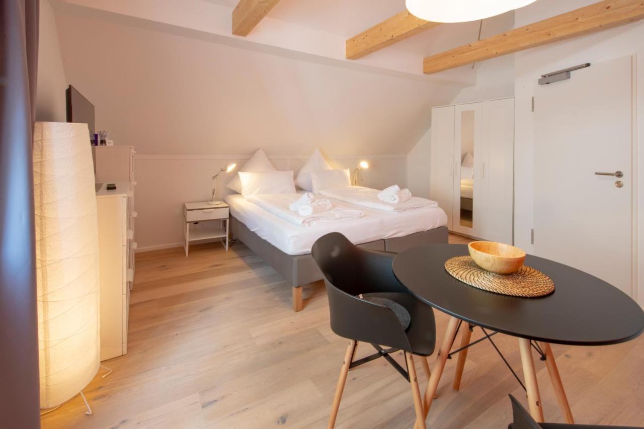 Gaestehaus Am Schlossplatz, Z. 5 Meersburg Zewnętrze zdjęcie