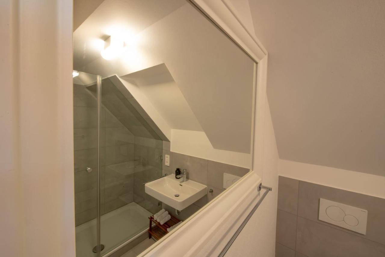 Gaestehaus Am Schlossplatz, Z. 5 Meersburg Zewnętrze zdjęcie